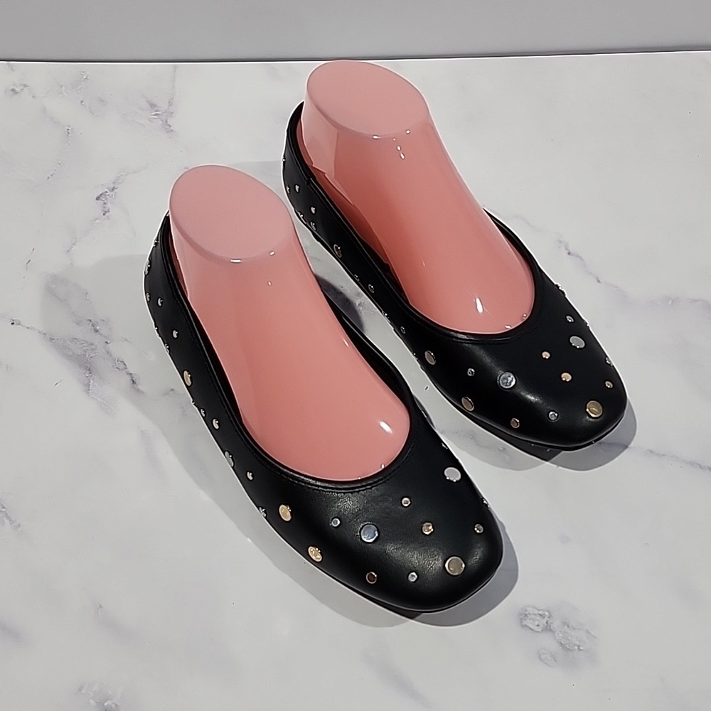 Seychelles Memory Foam Black and Gold  Flat Shoes